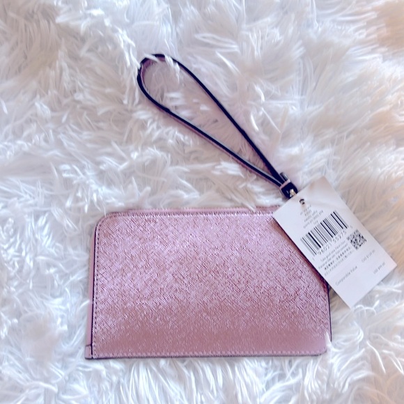 Beautiful Pink Kate Spade Wristlet.. - Picture 2 of 2